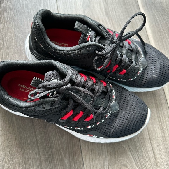 Fila Black and Red Running Sneakers energized - Picture 3 of 10